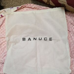 Lg Banuce Dust Bag